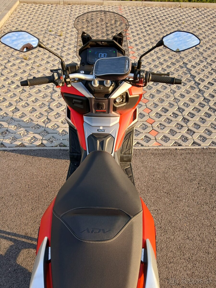 VOGE SR1 125I ADV červená - 13