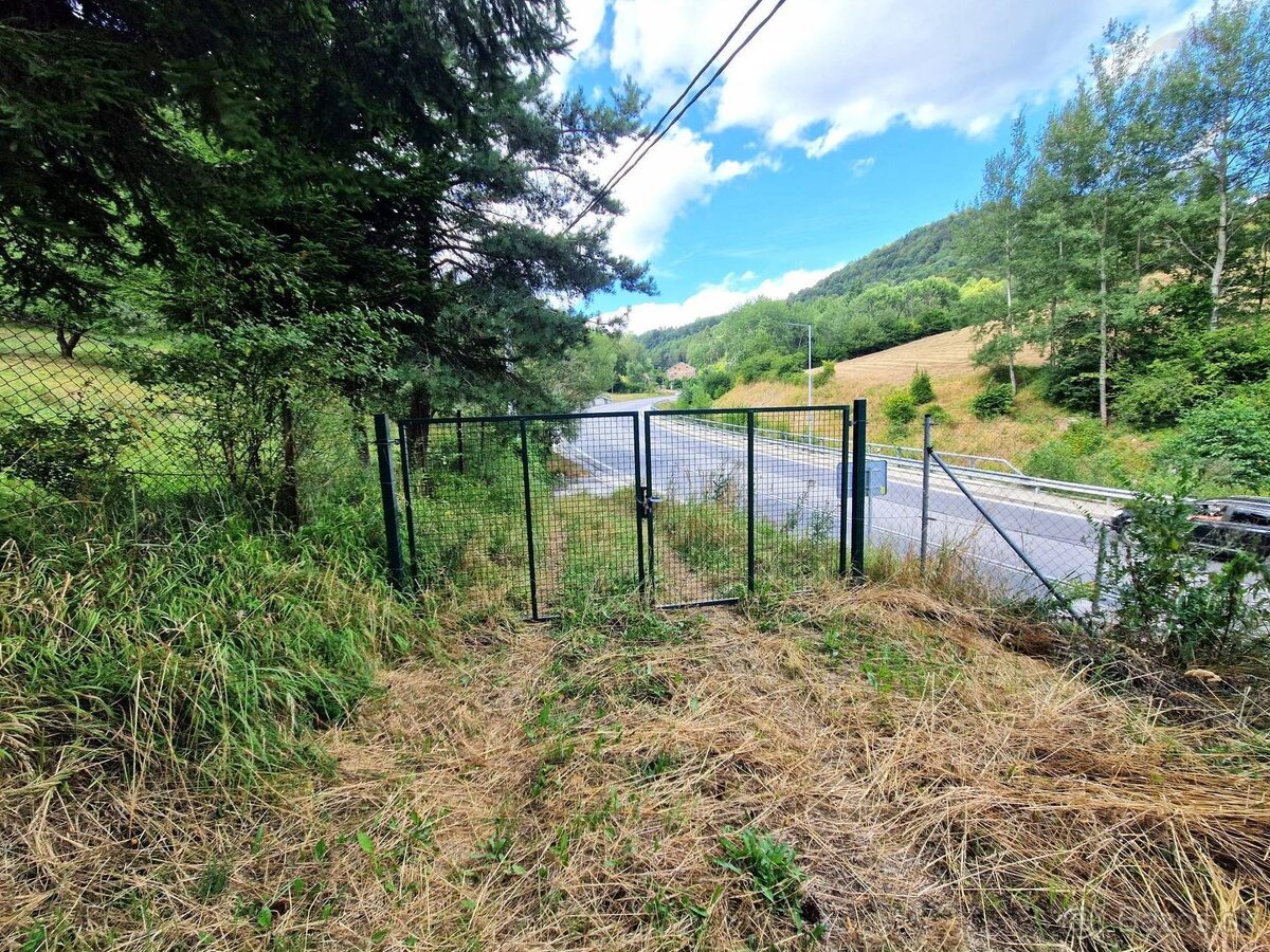 Rodinný dom s rozsiahlym pozemkom 3538 m2 - Kremnica - 13