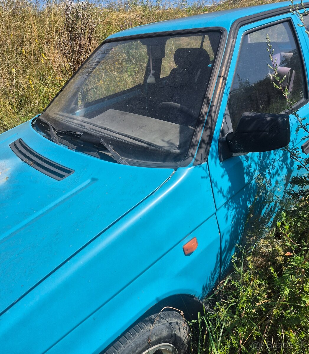 Škoda favorit - 13