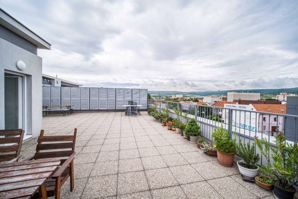 TOREA - PRENÁJOM 2i BYTU V CENTRE - MOYZESOVA ul., PEZINOK - 13