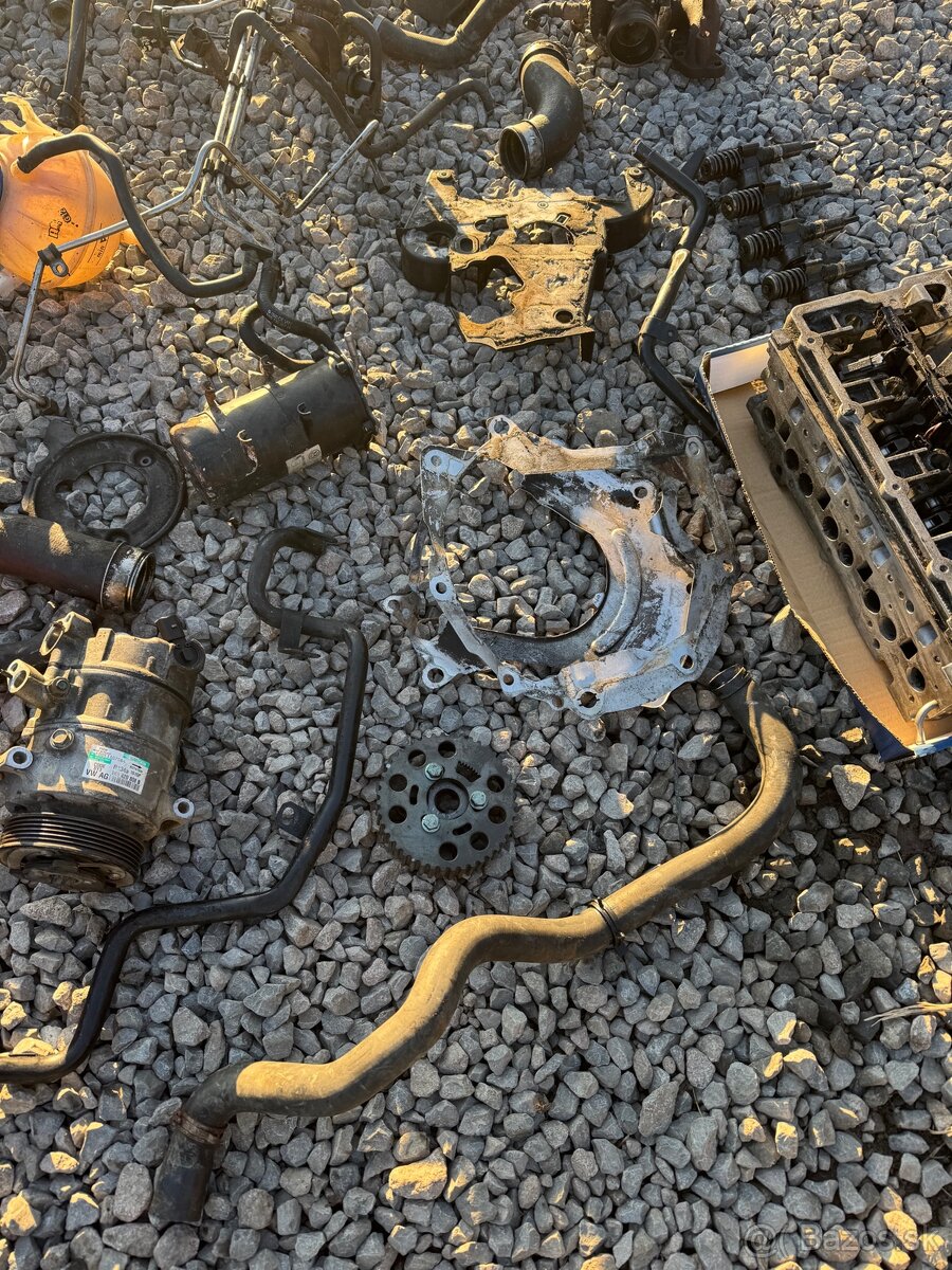 Rozpredám motor 2.0 TDI 103kw BKD - 13