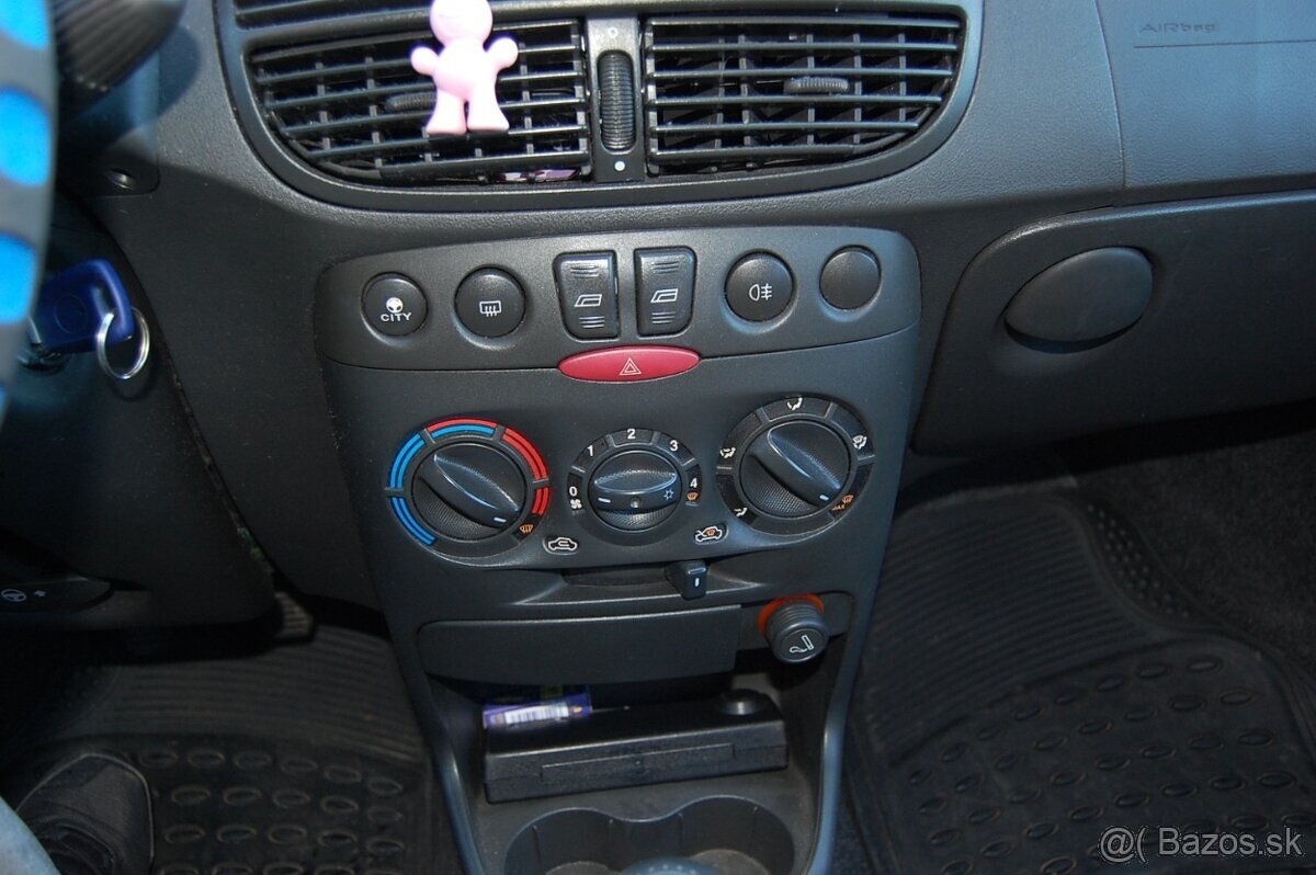 Fiat Punto 1.2 - 13