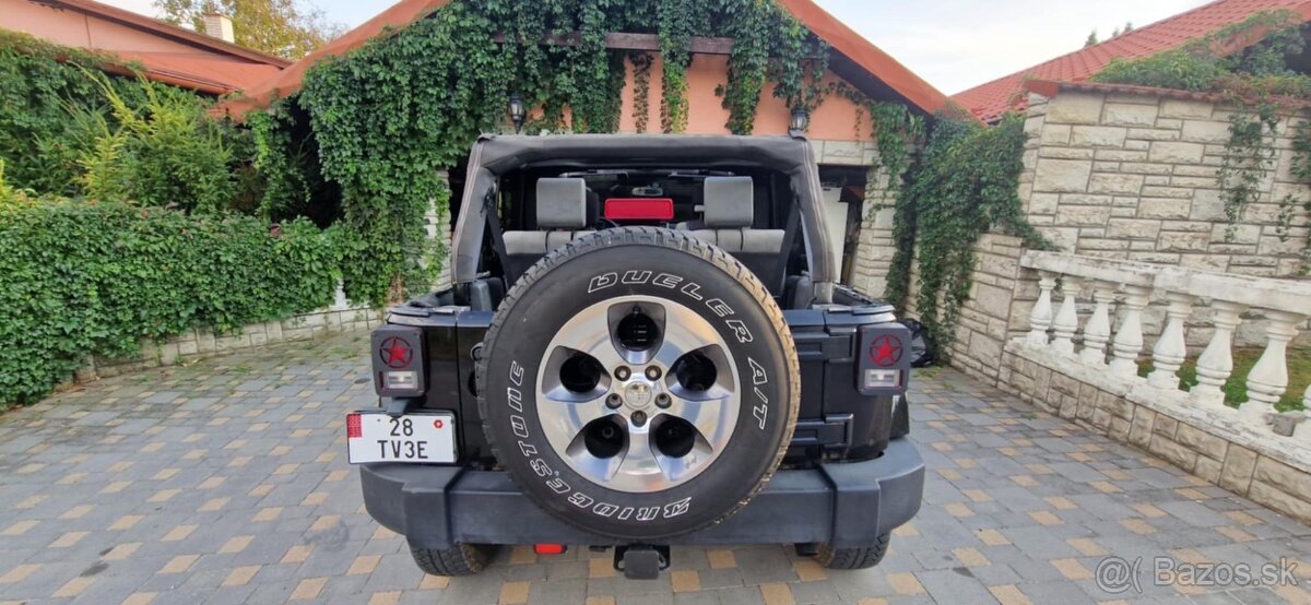 Jeep Wrangler Sahara 3.8 V6 4x4 - 13