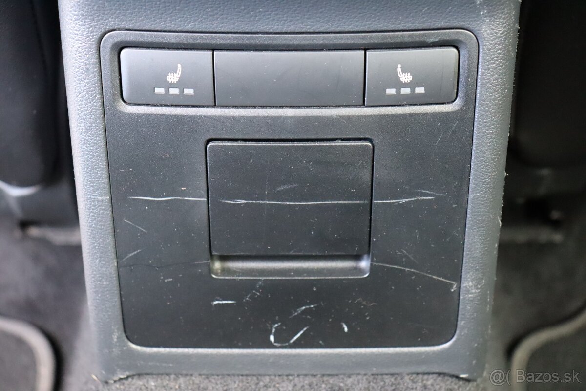 Škoda Octavia Combi SCOUT2.0 TDI DSG 4x4 - 13