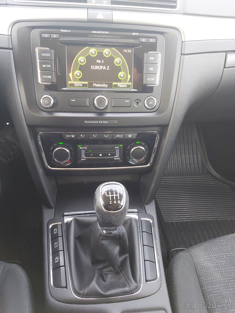 Škoda Superb 1.6 TDI CR DPF Elegance - 13