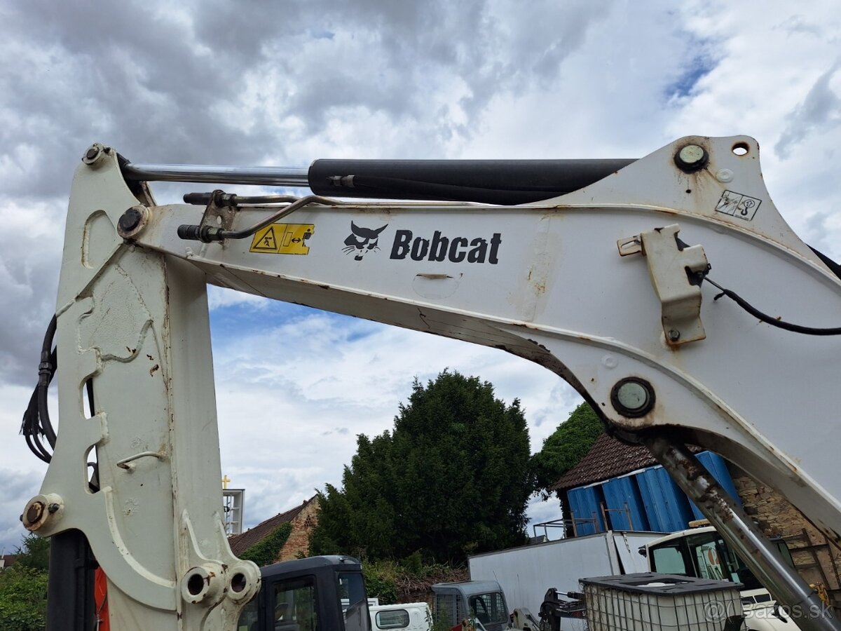 BOBCAT E 55 - 13