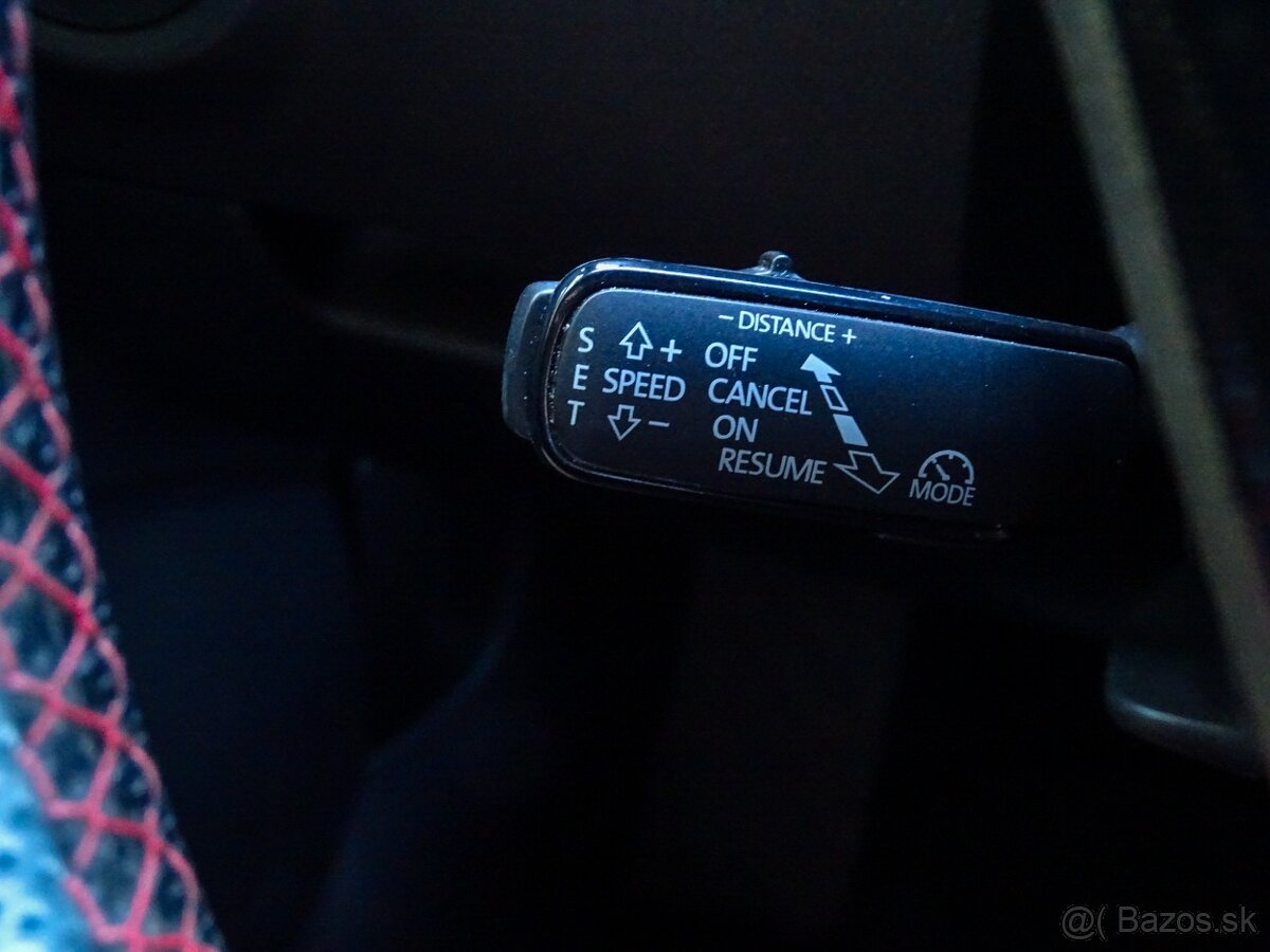 Škoda Octavia Combi 2.0TDI RS DSG, PREVERENÉ, WEBASTO, 100% - 13