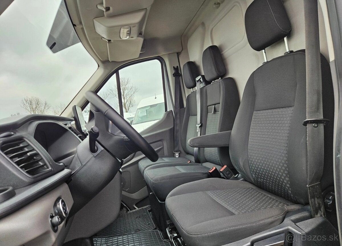 Ford transit L3H2 2.0 TdCi 131 - ročnik 2020 - 13