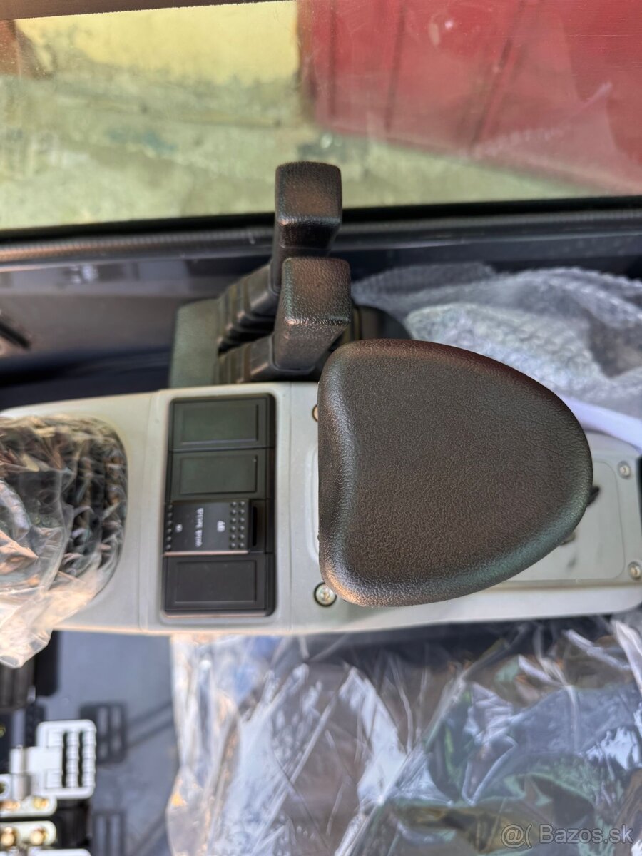 Rippa R18-4 PRO Kubota - 13