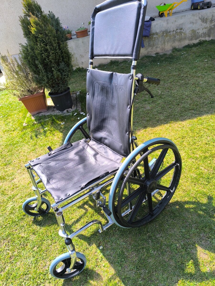 Polohovací mechanický invalidný vozík - 13