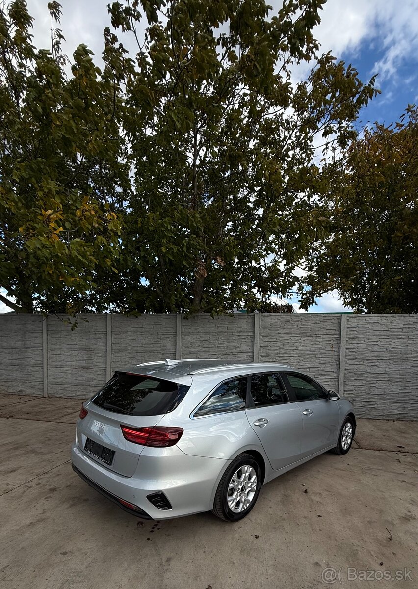 KIA Ceed 2023 100 kW - 13