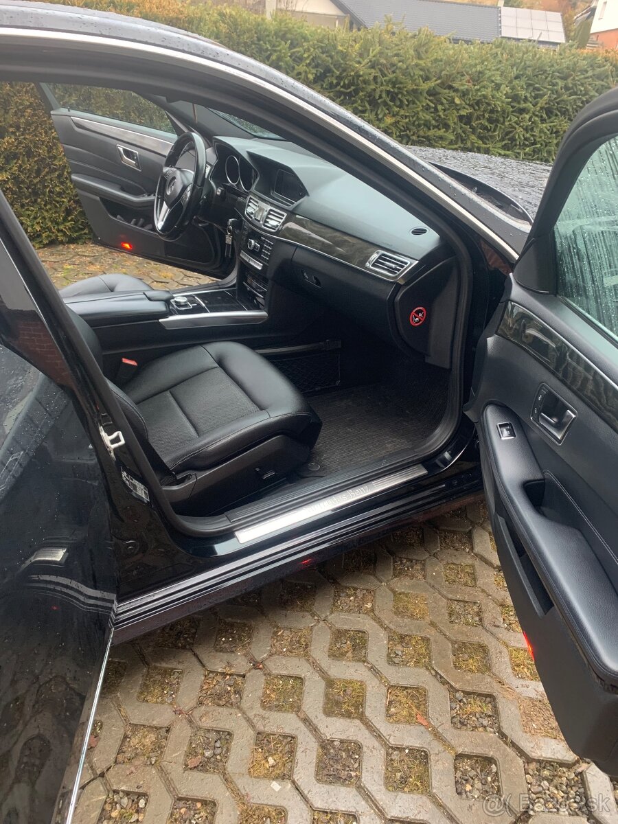 Mercedes E 250 4MATIC - 13