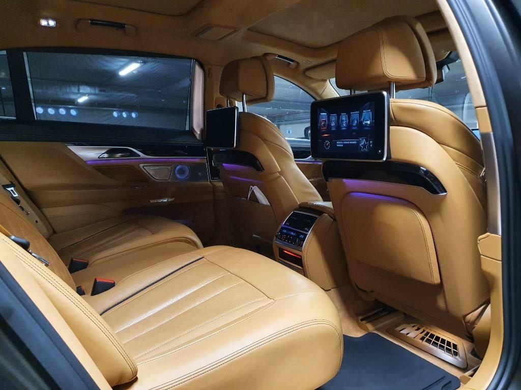 🔥 BMW 750Li xDrive INDIVIDUAL V8 MAX VÝBAVA 🔥 - 13