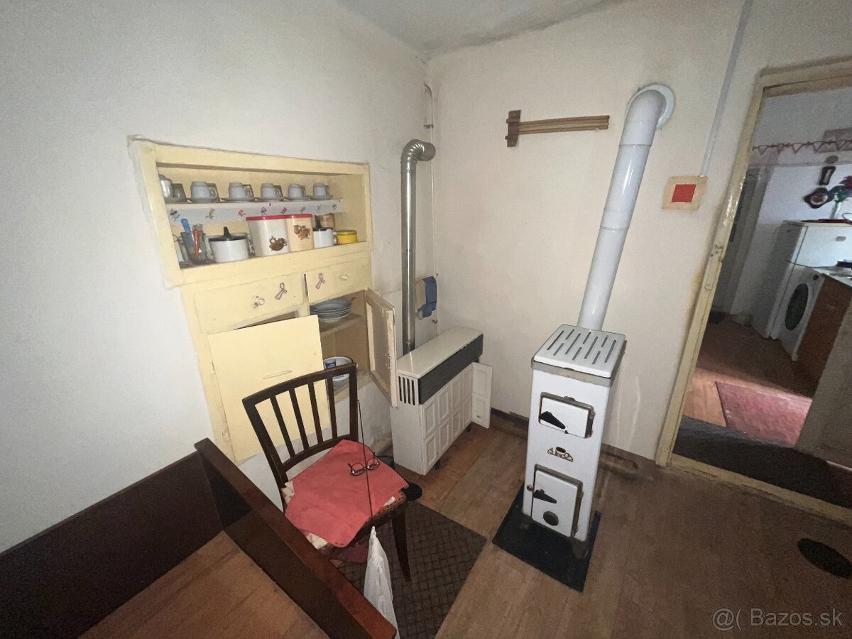 MAĎARSKO - TORNYOSNÉMETI - 3 IZBOVÝ RODINNÝ DOM SO ZÁHRADOU - 13