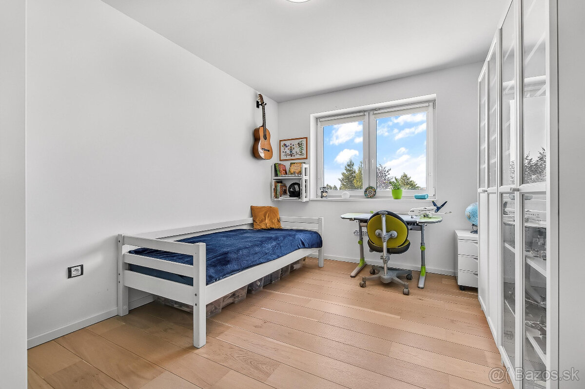 Slnečný RD s výhľadom na greeny v Residencii - 13