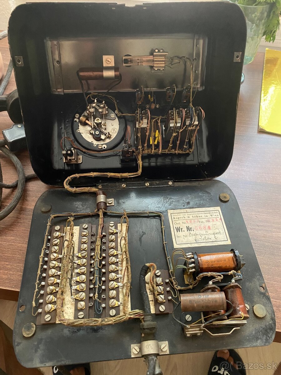 WW2 Telefón s integrovanou ústredňou 1943 - 13