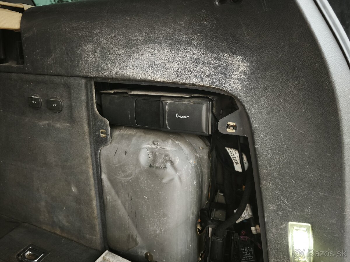 Touareg 3,0 tdi V6, vybava King Kong - 13