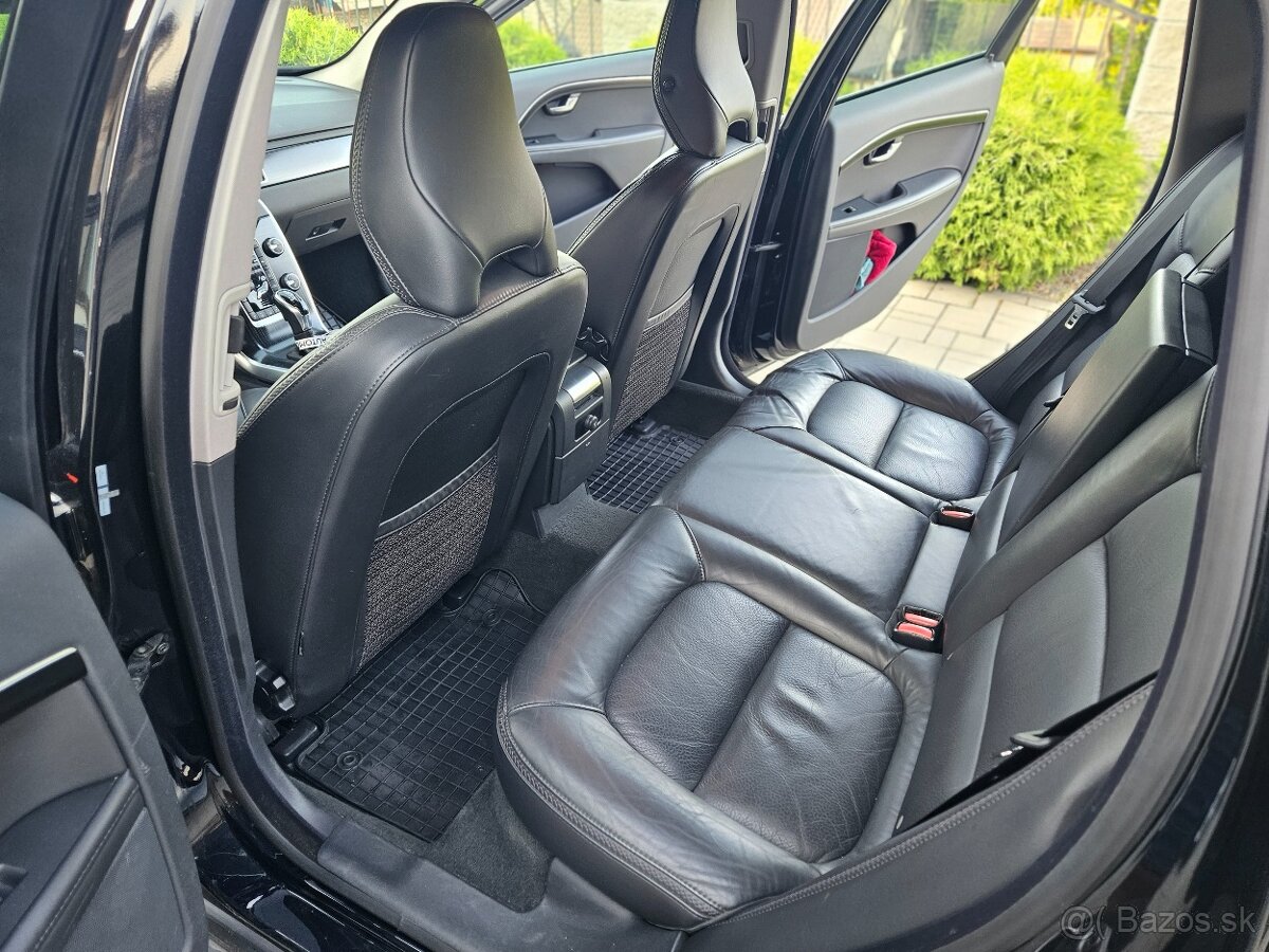 Volvo XC70 XC 70 D4 2.0L Drive-E Summum Geartronic - 13