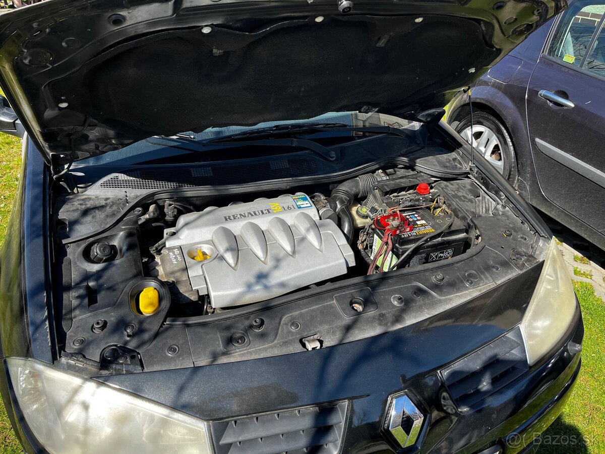Predám Renault Megane 2, benzin 1.6, 83kW, 2003 - 13