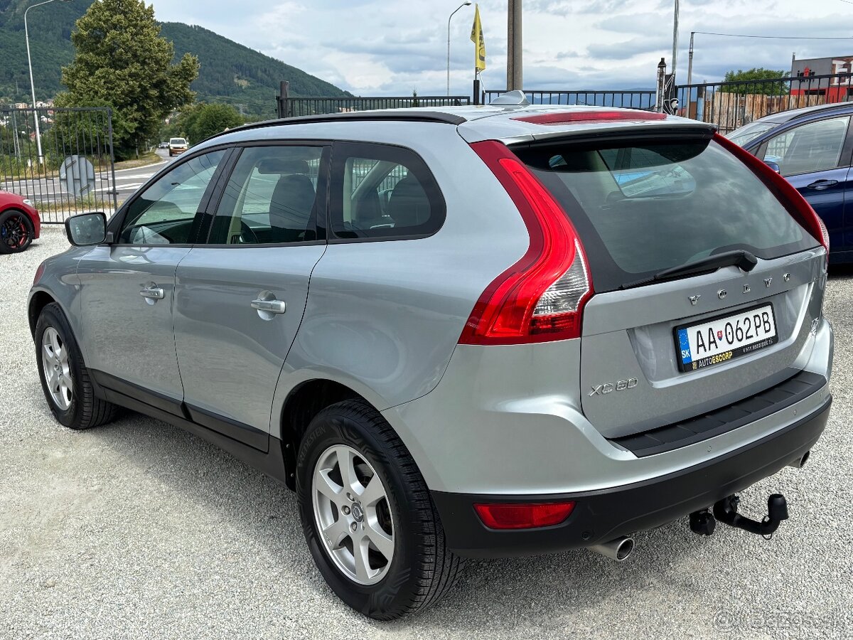 Volvo XC60 Summum 2.4 D Automat, po servise, TOP stav - 13