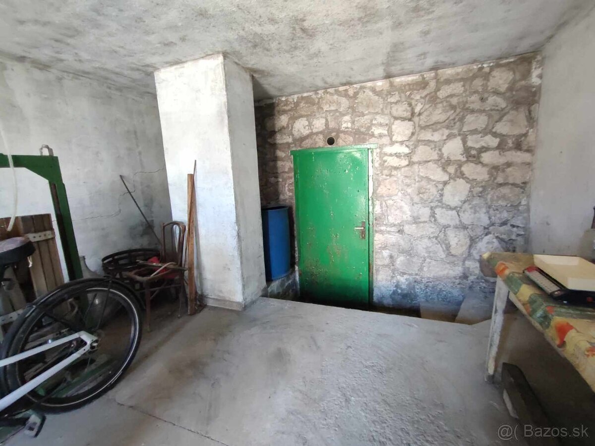 Na predaj viničný dom s 15a pozemkom, Staré predné Levice - 13