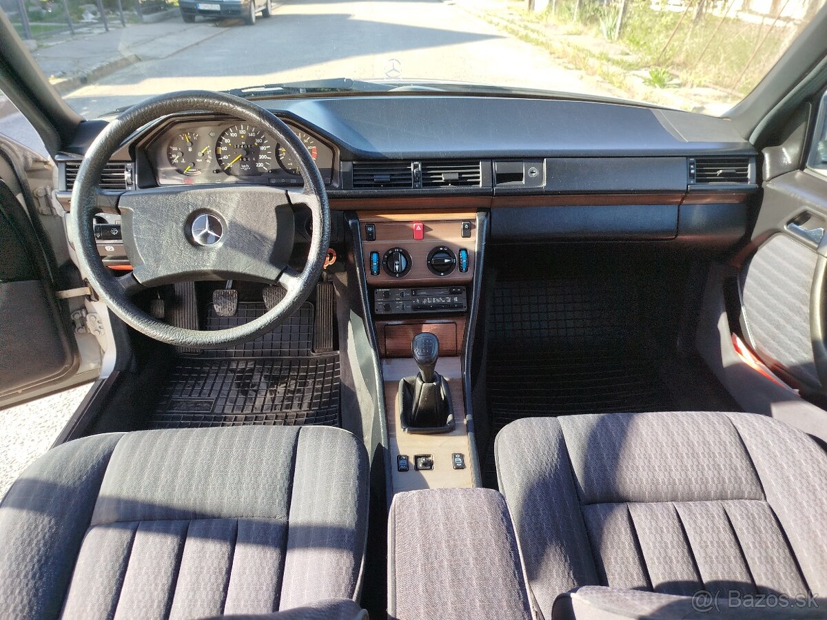 Mercedes Benz - 13