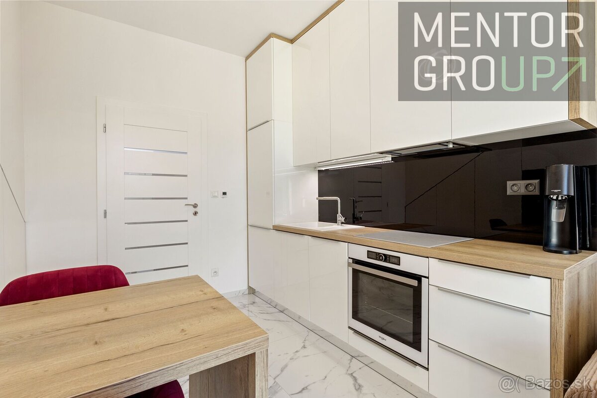 PREDANÉ Ponúkame na predaj 2i RD v radovej zástavbe + 2 par - 13