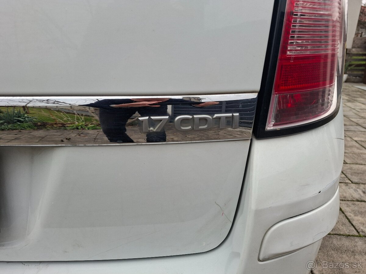 Predám Opel Astra Caravan - 13