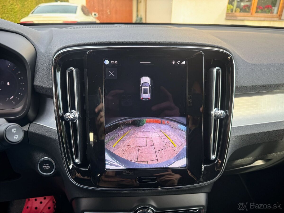 Volvo XC40, B3 AUT PLUS BLACK EDITION , DPH , 2/2026, 900km - 13