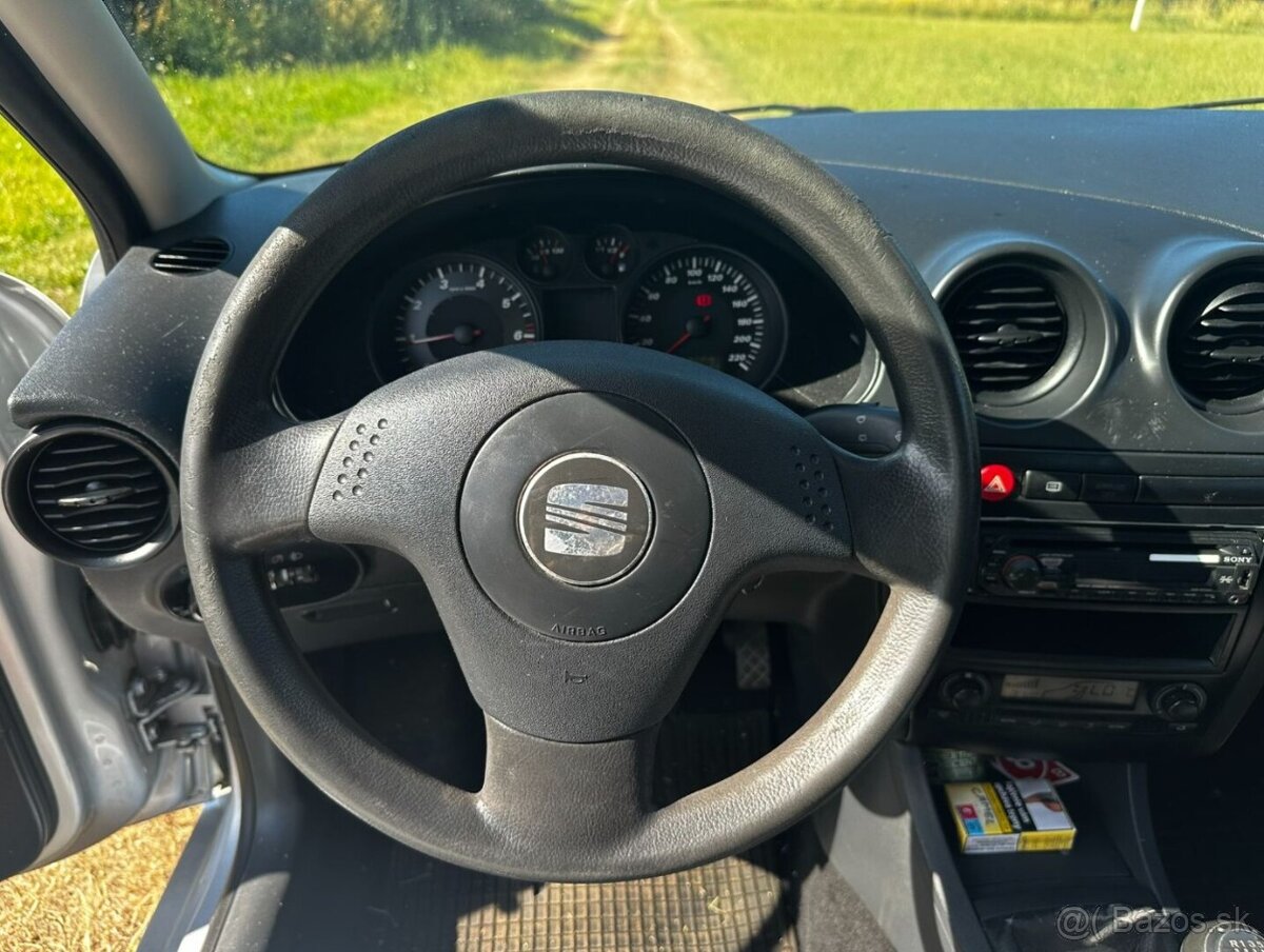 Seat Ibiza 1.2 benzín - 13