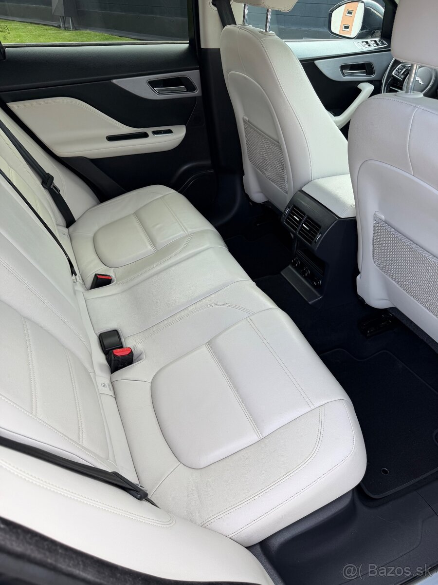 Jaguar F-pace - 13