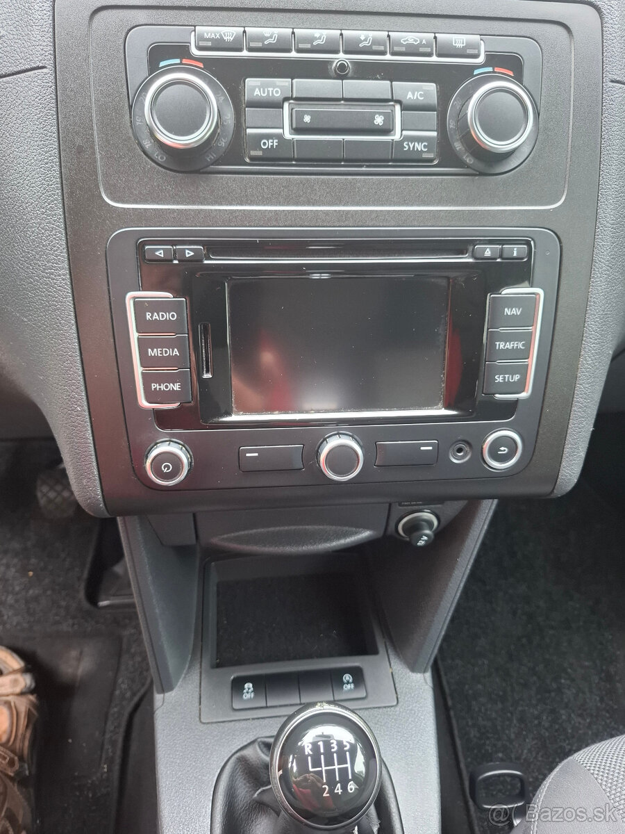 VW CADDY 2,0 TDi r.v. 2013 7-miestne - 13