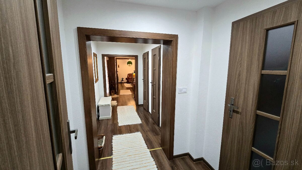 Exkluzívna Ponuka: Rodinný dom s obrovským pozemkom a potenc - 13