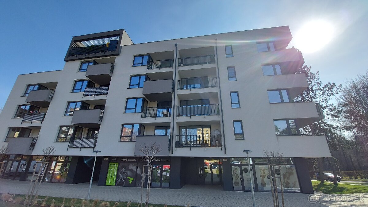 Trojizbový byt s najkrajším výhľadom v Banskej Bystrici - 13