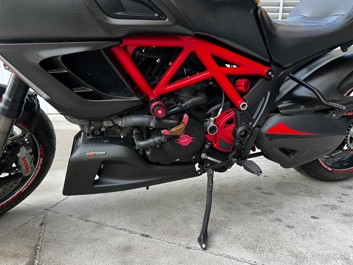 Ducati Diavel 1200 - 13