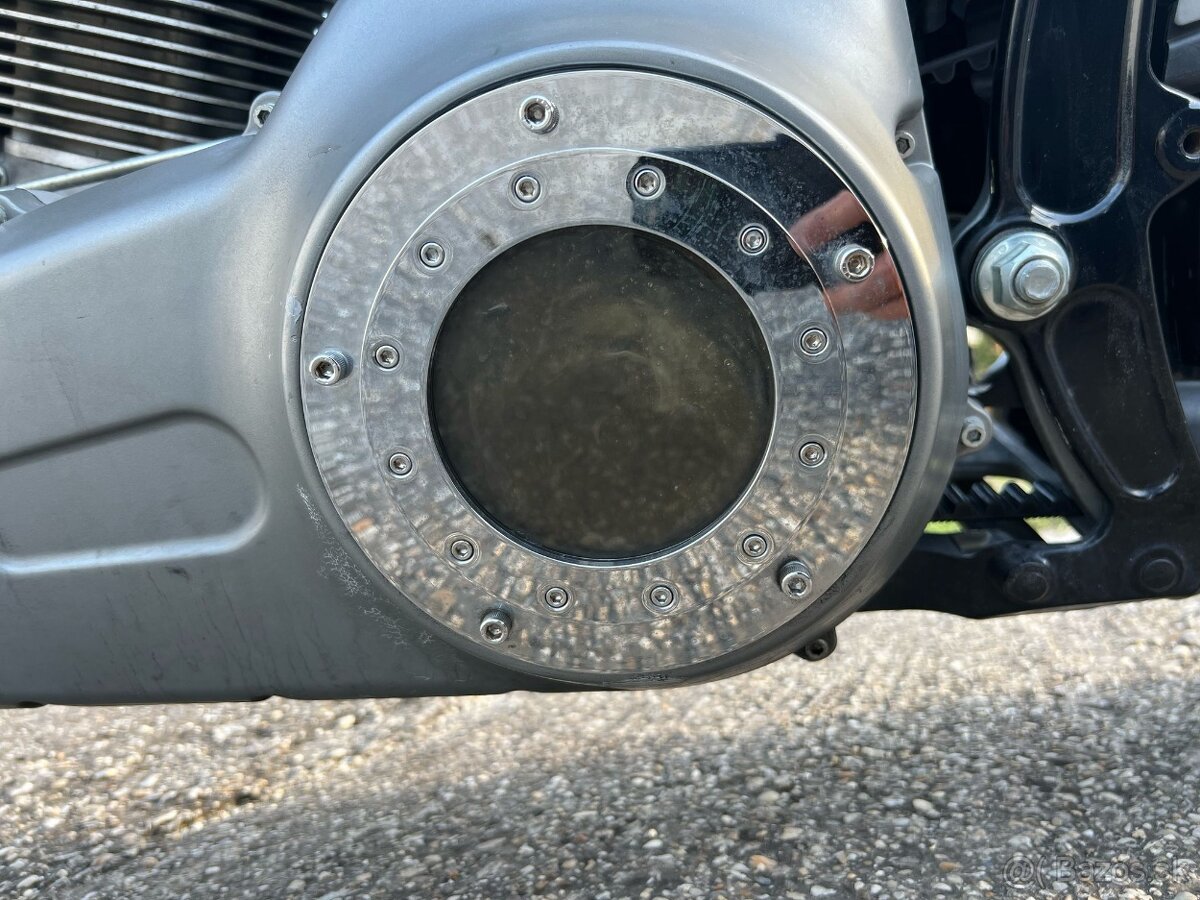 Harley Davidson FXCW Softail Rocker - 13