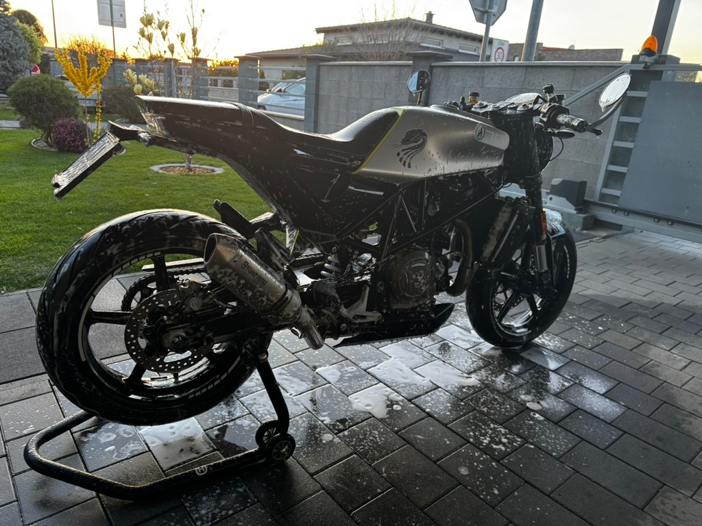 Husqvarna 701 Vitpilen - 13