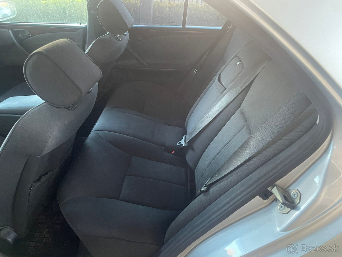 Mercedes - Benz W210 320 CDI - 13