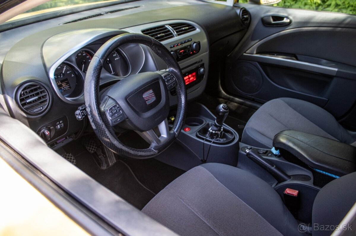 Seat Leon 1.6 Benzín 75kw 2010 - 13