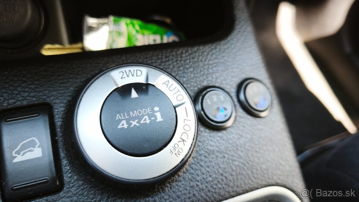 Nissan X-Trail T31 - 13