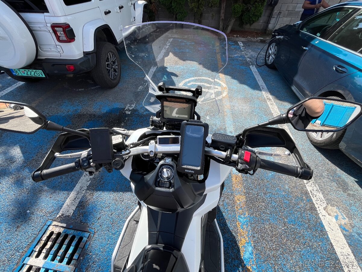 Honda X-ADV 750 - 13