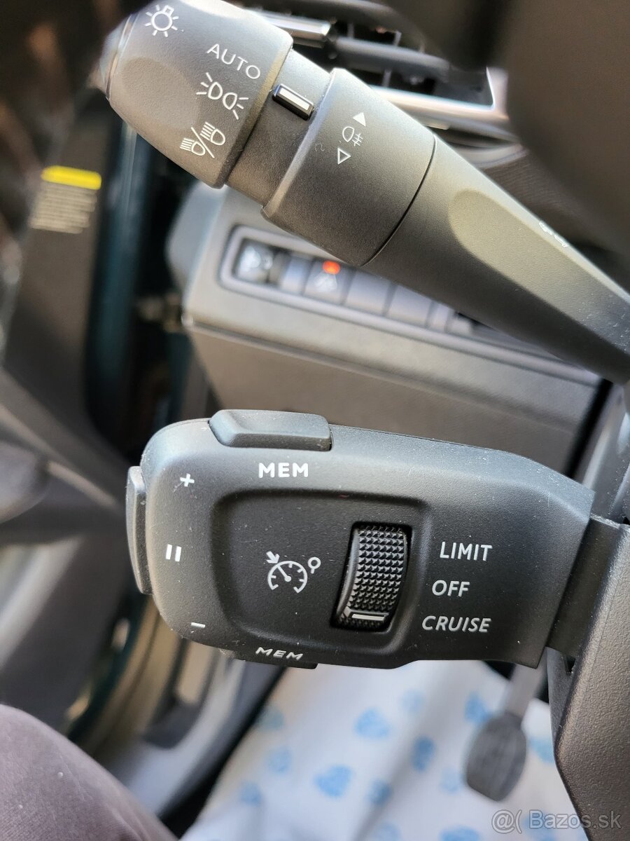 Peugeot 3008 1.2 PureTech 130k (možný odpočet DPH) - 13