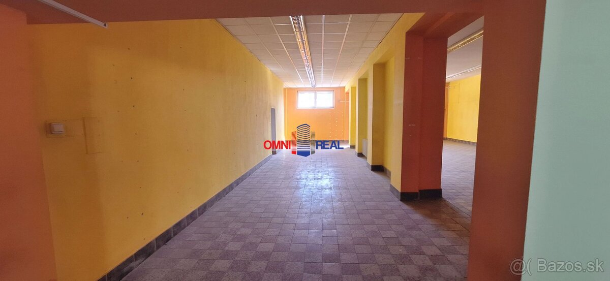 Obchodná budova v centre Žiliny - 13
