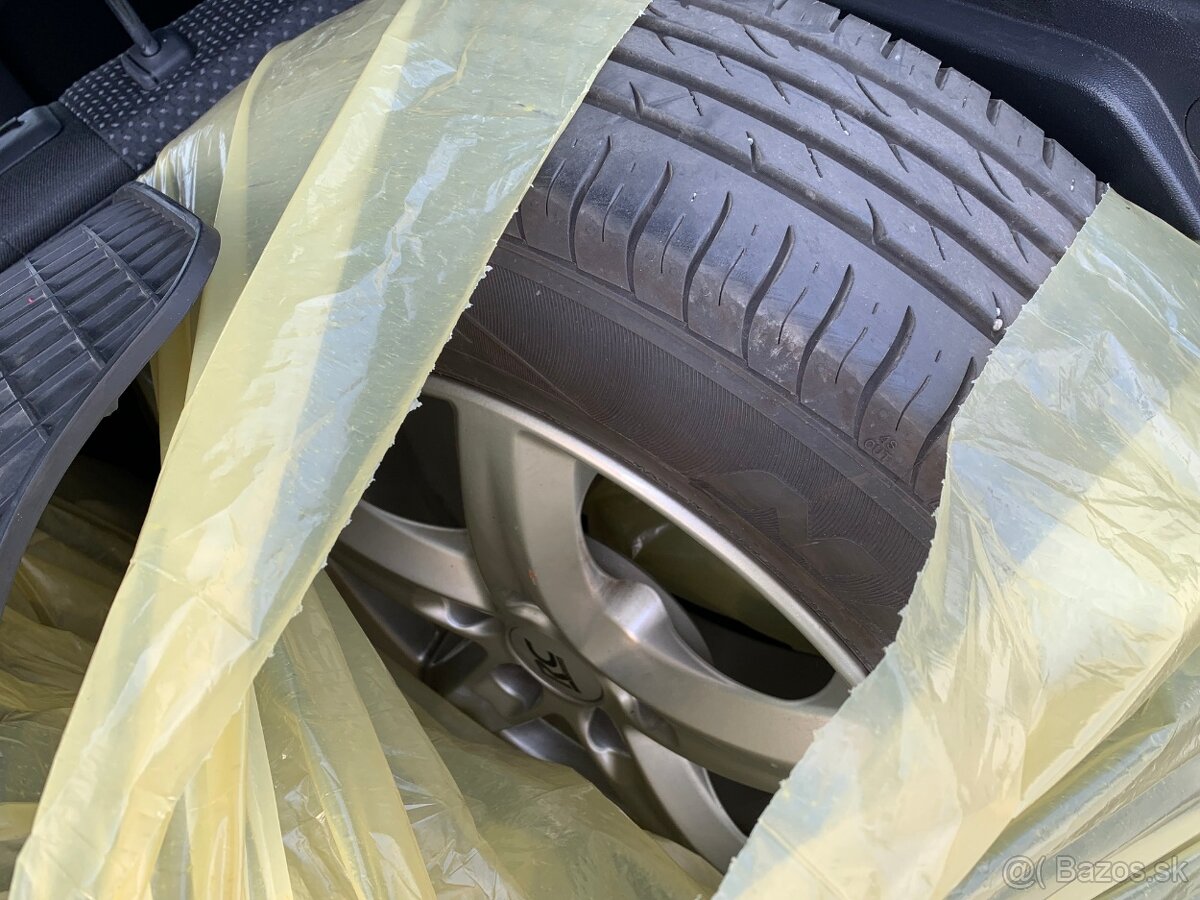 Hyundai i30 1.4i, 80KW - 13