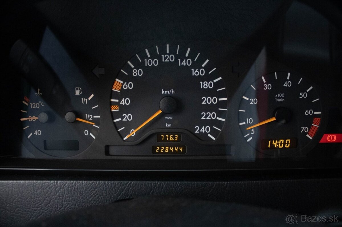 MERCEDES BENZ C180 90kW ESPRIT 1997 - 13