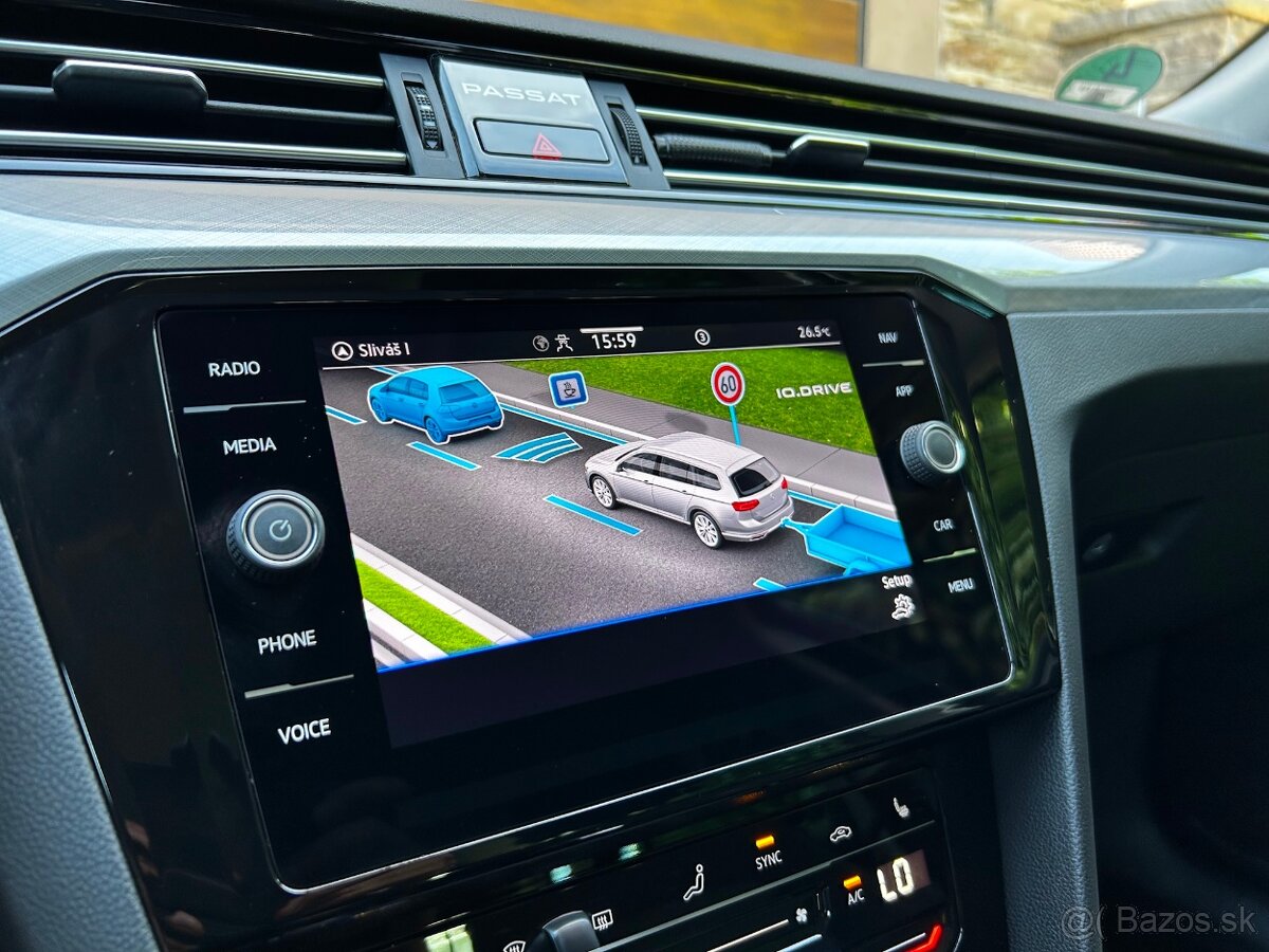 VW Passat Variant 2.0 TDI EVO Business DSG - 13