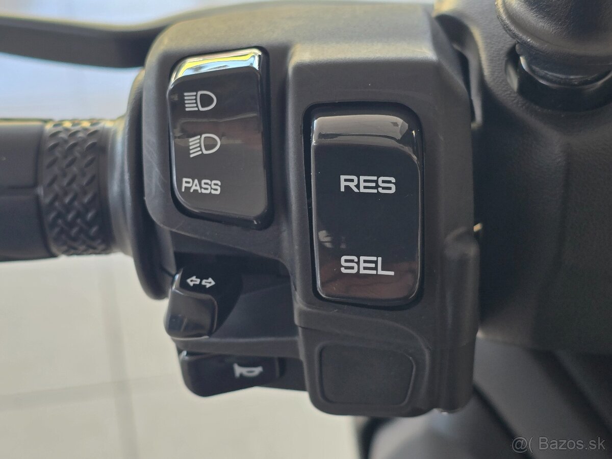 Yamaha X-Max 300 2023 SR - 13