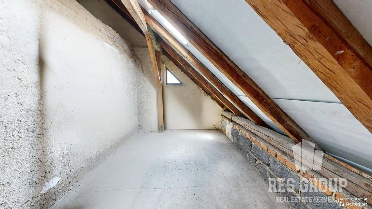 Na predaj, rodinný dom so 7 izbami, 1573 m2 Pozemok, Dubové - 13