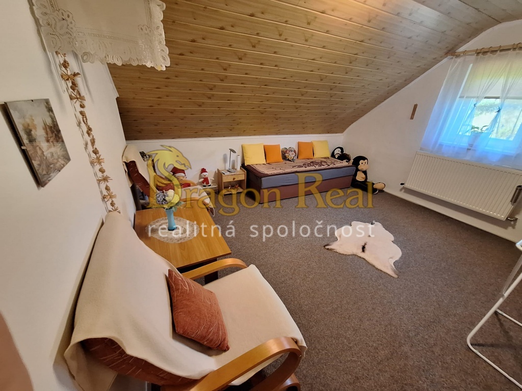 PREDAJ – Rodinný dom s garážou a altánkom – ČERVENÁ VODA - 13