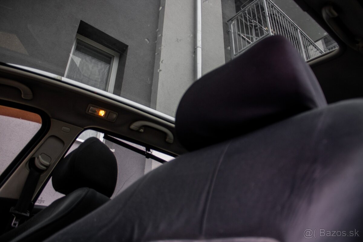 Peugeot 407 SW 2.0 HDi Comfort Pack - 13